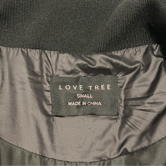 LOVE TREE Black Quilted Vest With Gold Zipper - Picture 12 of 12